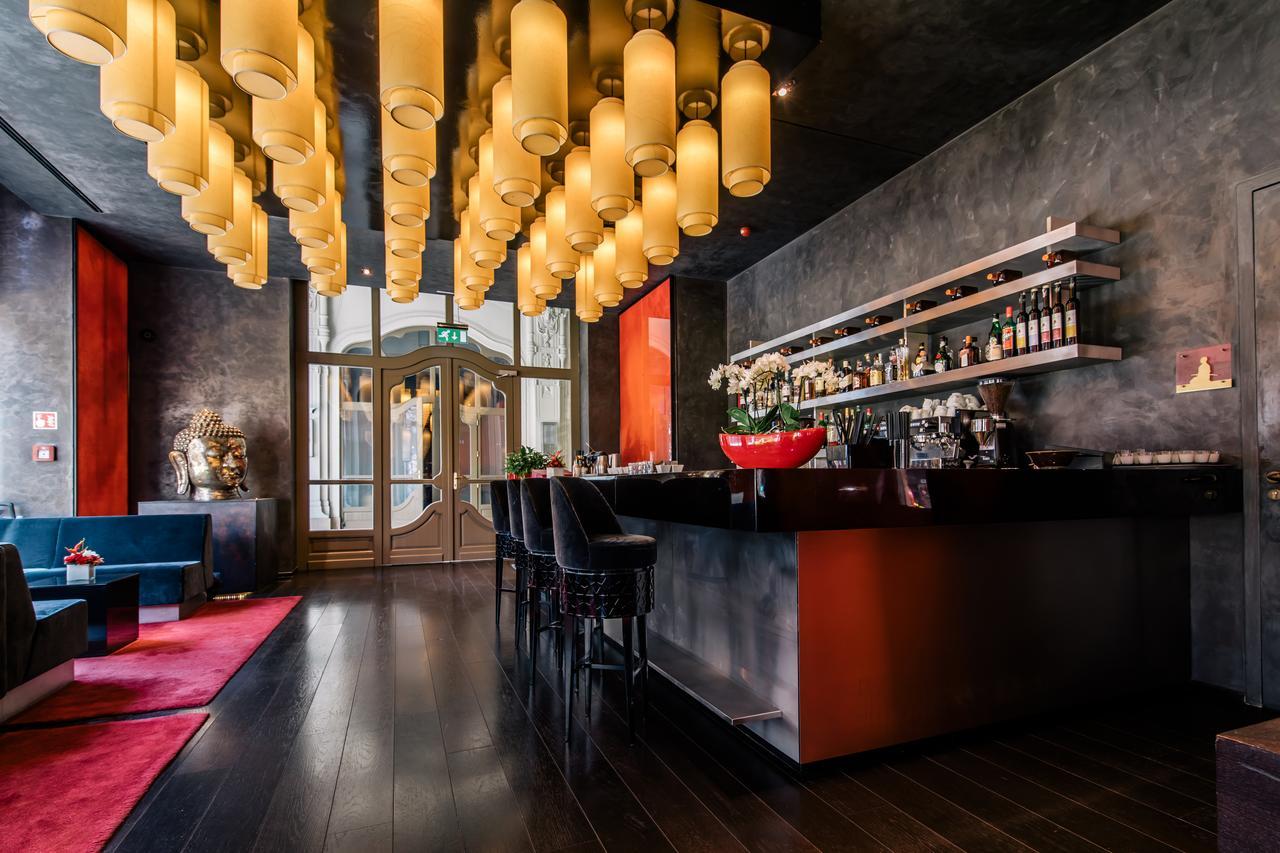 Buddha-Bar Hotel Budapest Klotild Palace Ngoại thất bức ảnh The bar at the Mandarin Oriental