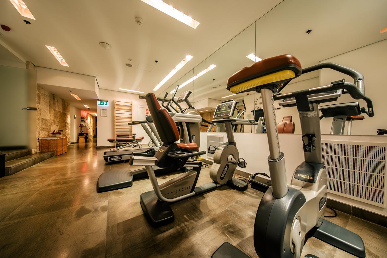 Buddha-Bar Hotel Budapest Klotild Palace Ngoại thất bức ảnh The gym at The Hari